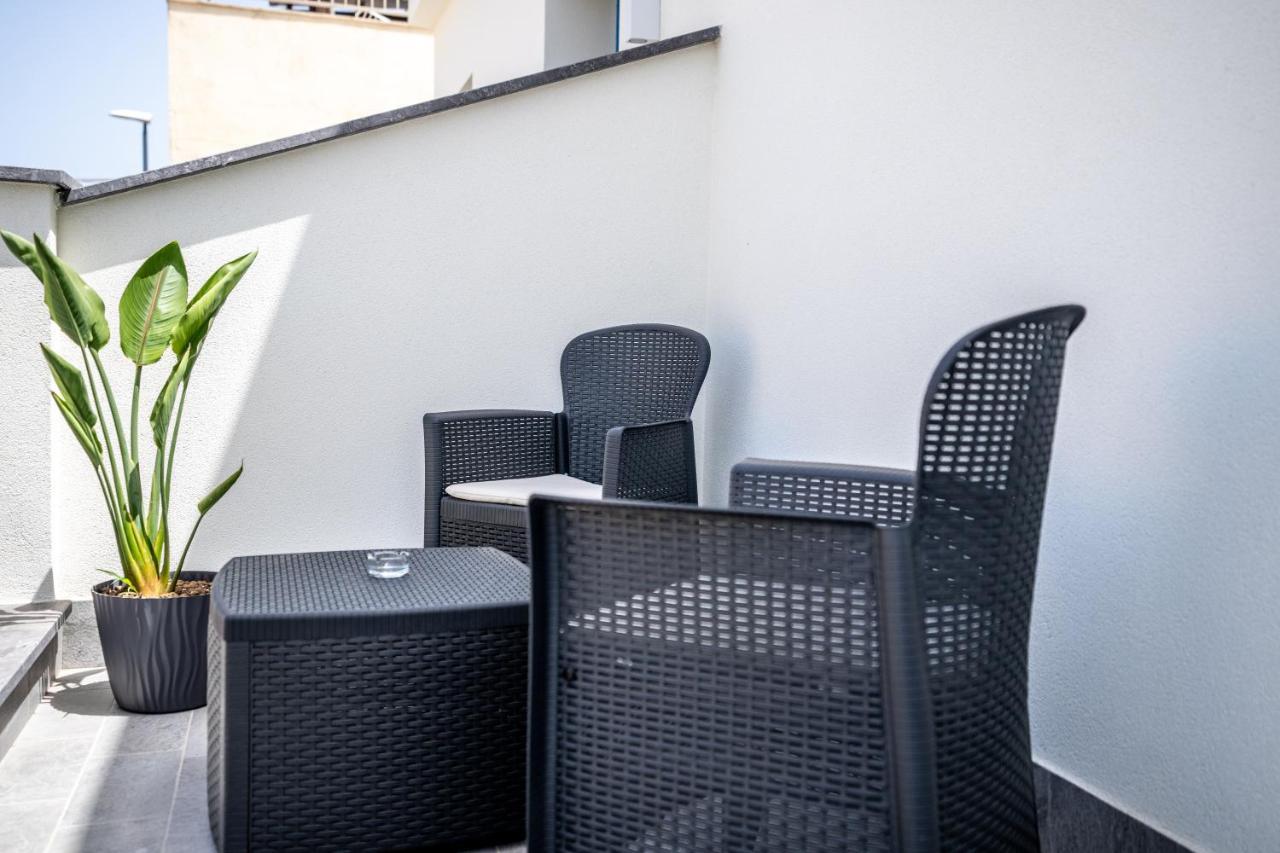 Vierbettzimmer mit Terrasse